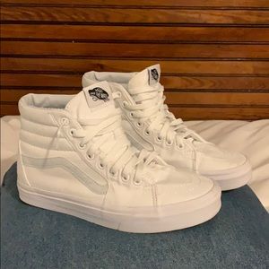 Vans off the wall canvas shoes